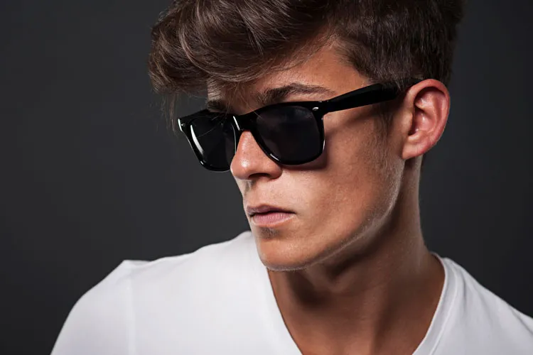 راهنمای خرید عینک آفتابی مردانه